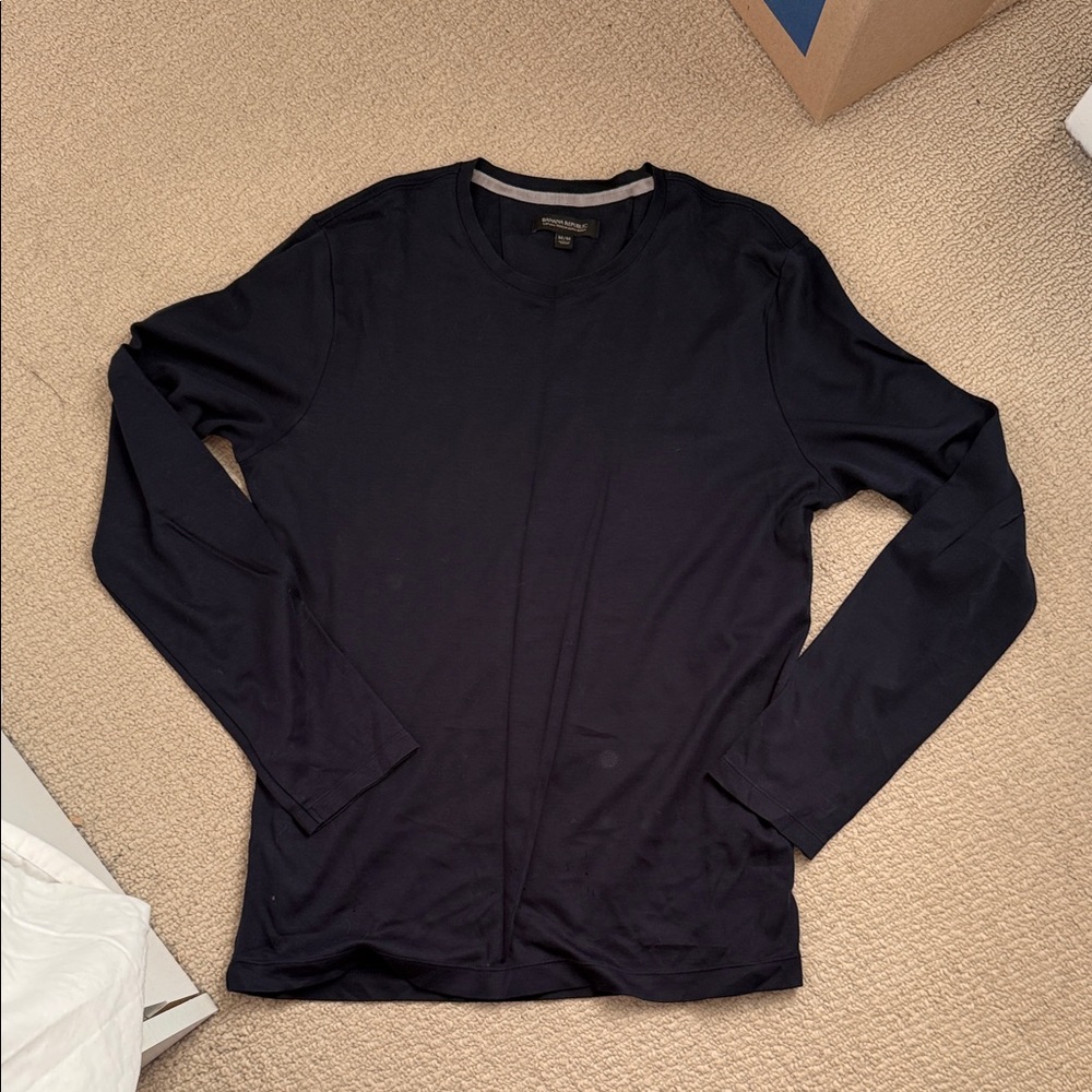 Banana Republic Men's Dark Navy Long Sleeve Shirt